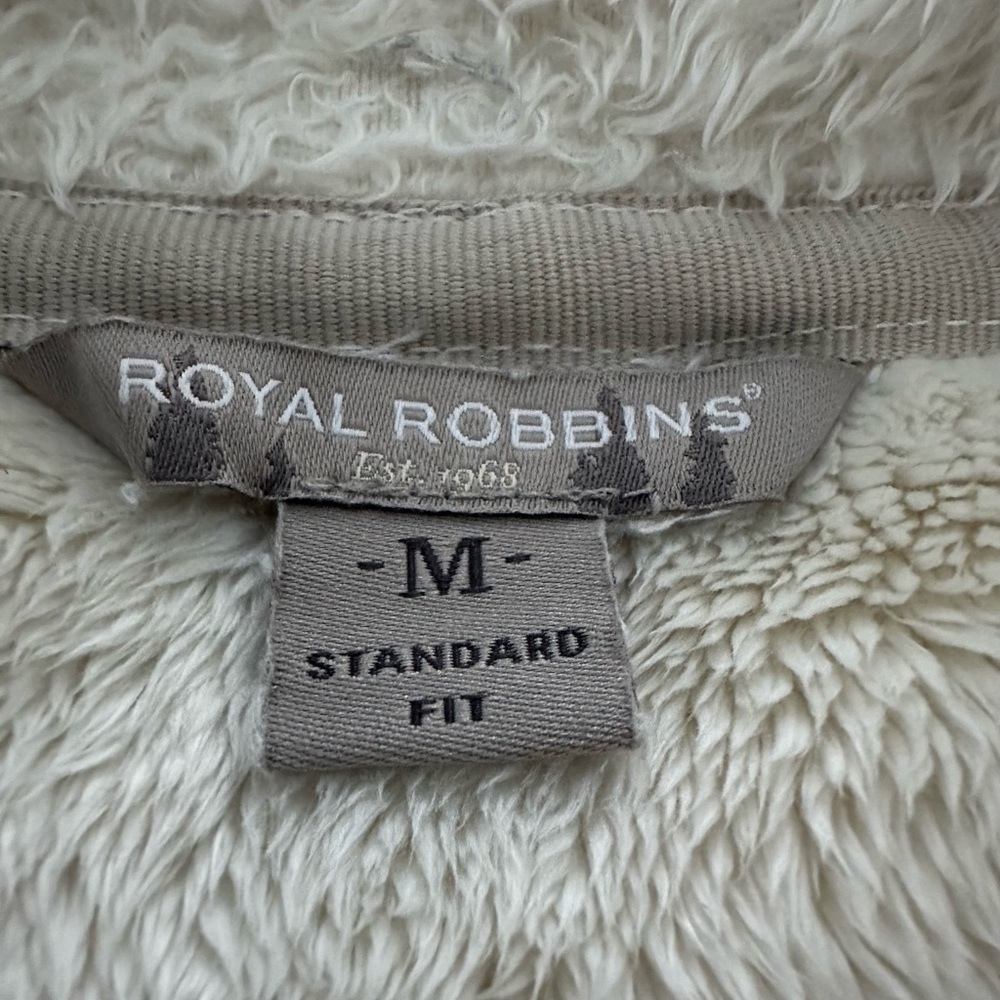 Royal Robbins beige fuzzy Sherpa with pockets Vest. Size medium - Picture 5 of 5